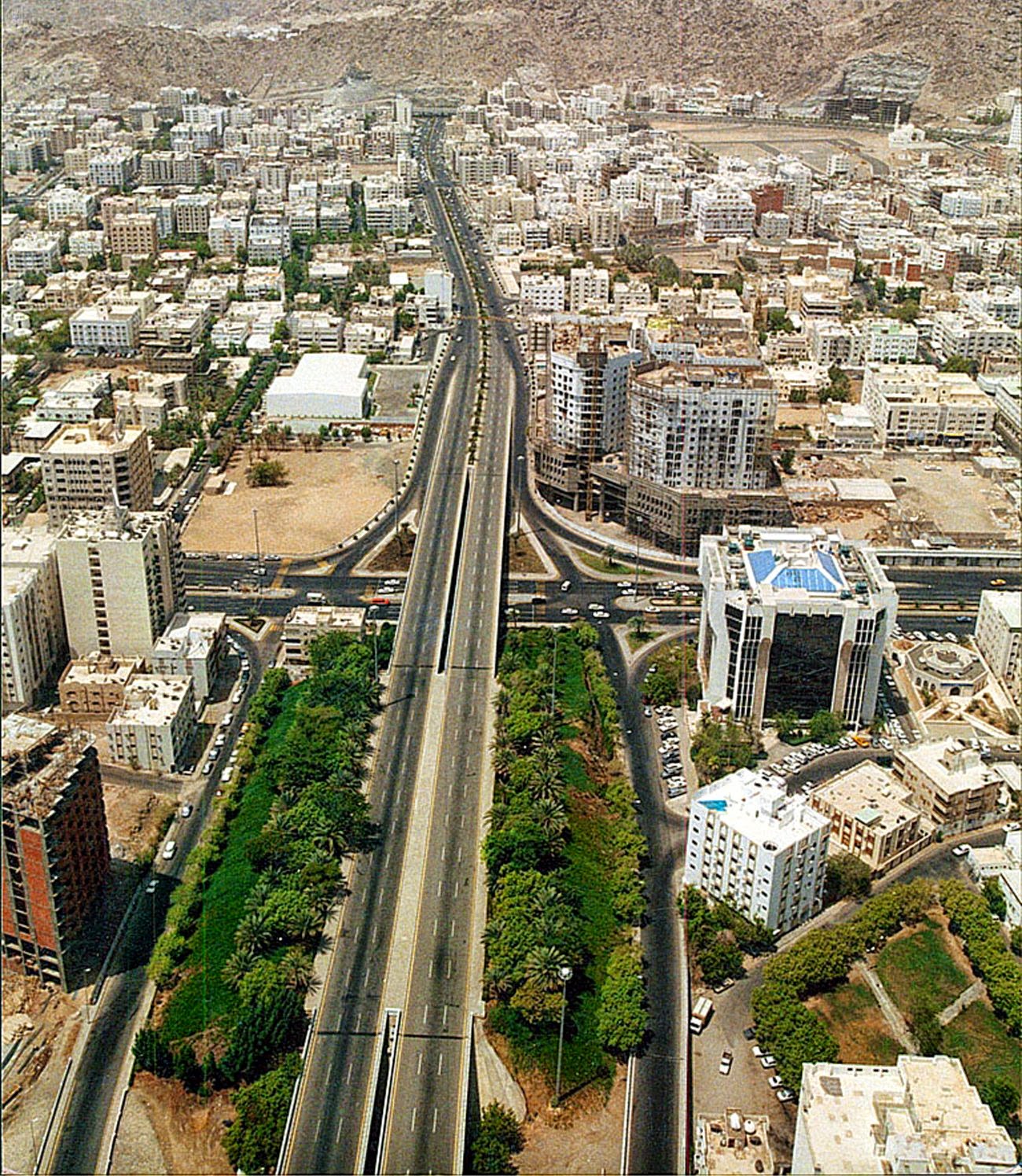 صور من الفضاء للمشاعر المقدسة والمواقع الاسلامية مكه والمدينة - روعة المشهد بالتاكيد حتصدمك 6082 5