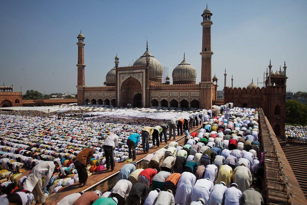 صور صلاة في الصقيع والبرد مؤثر , عظمة المسلمون و اصرار من حديد